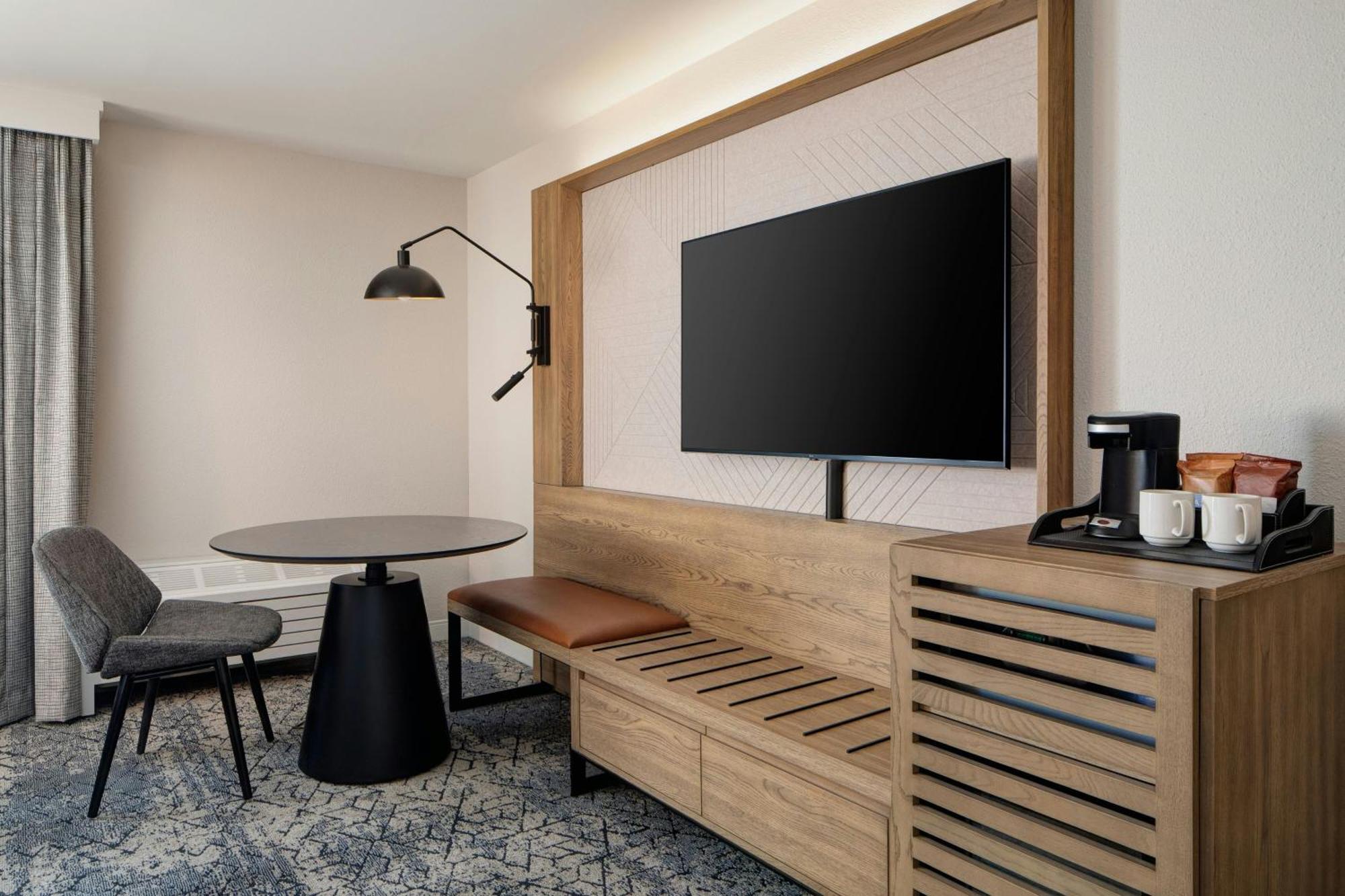 Sheraton Westport Lakeside Chalet Мериленд Хайтс Екстериор снимка