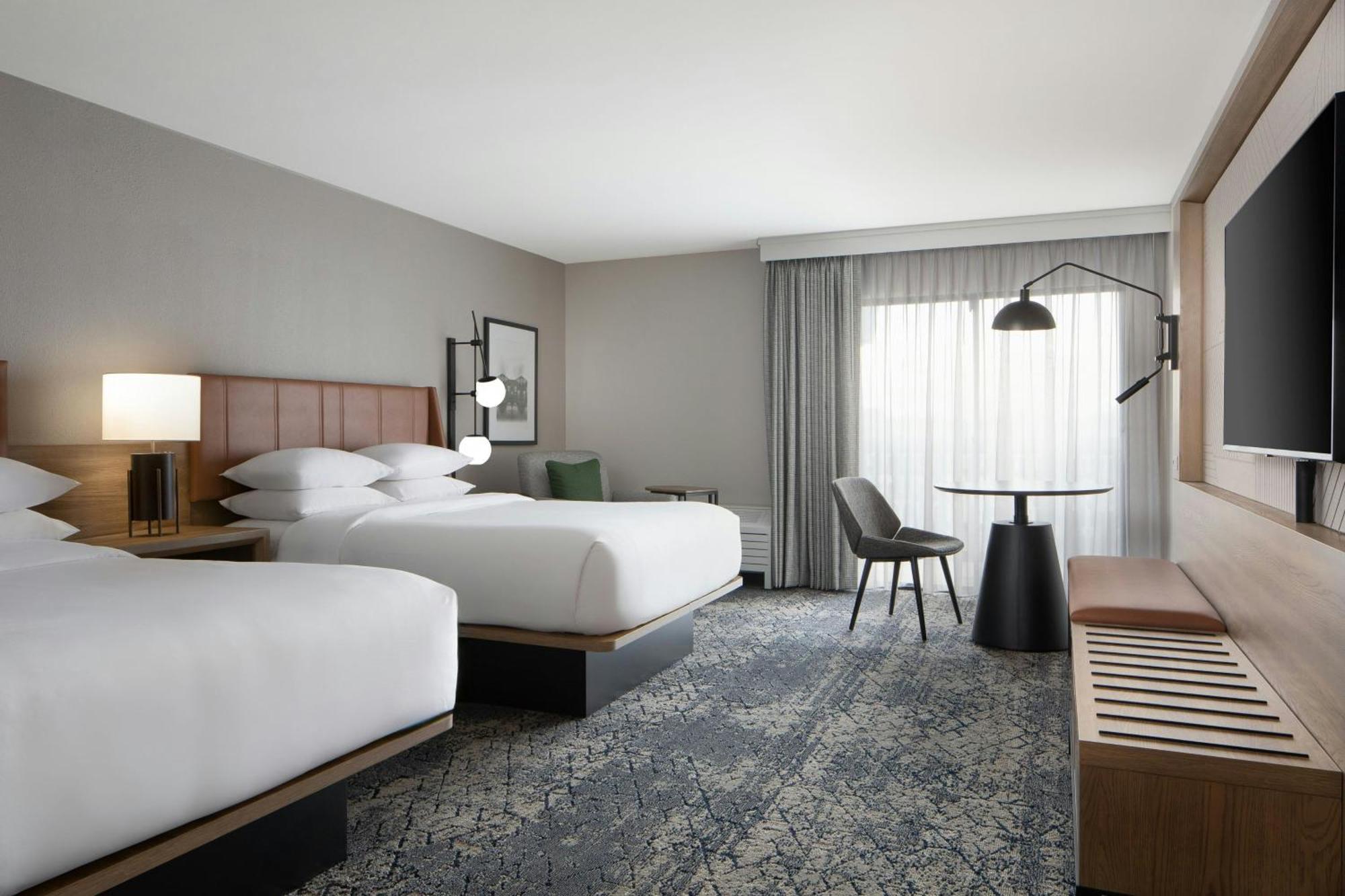 Sheraton Westport Lakeside Chalet Мериленд Хайтс Екстериор снимка