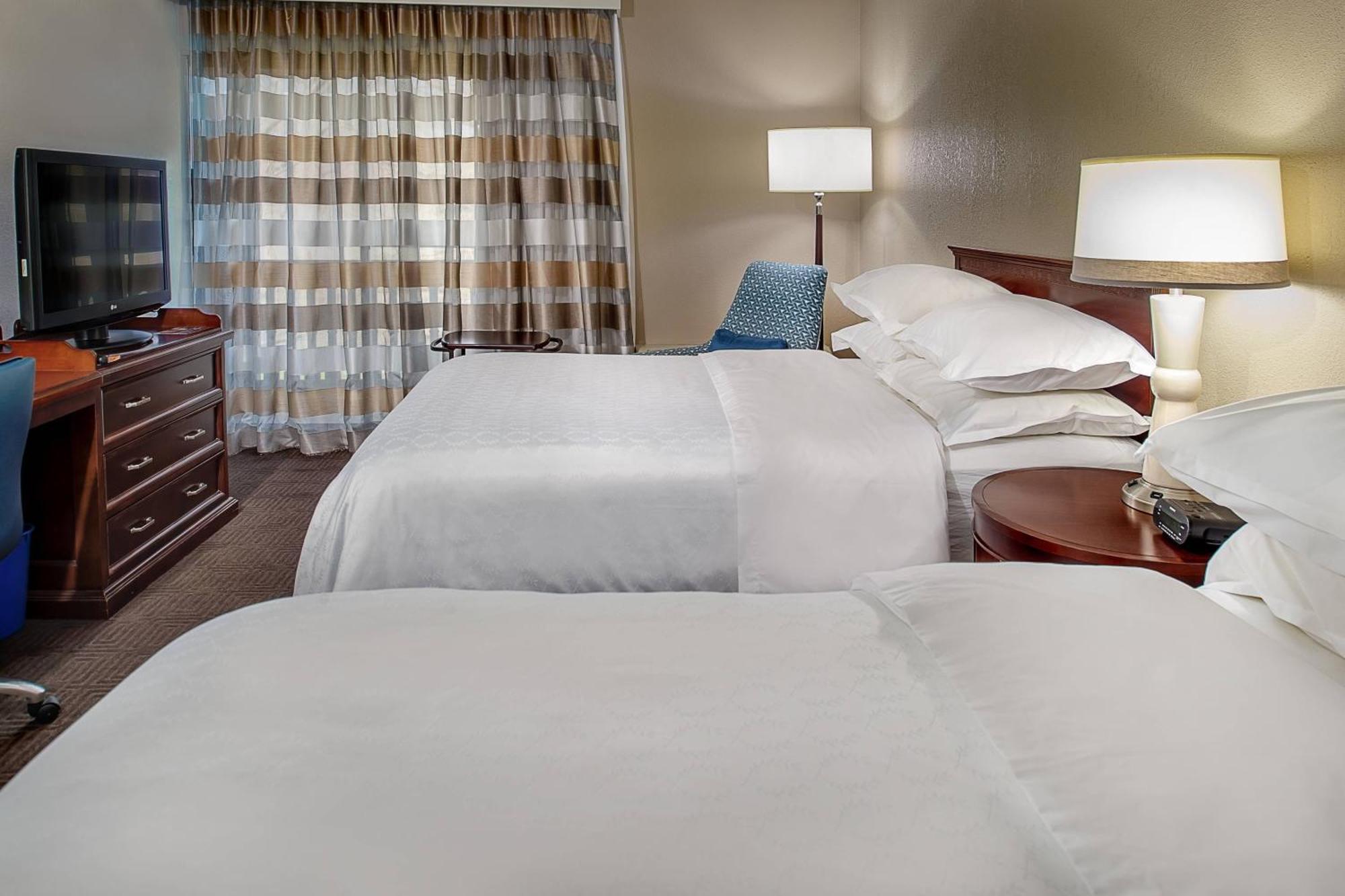 Sheraton Westport Lakeside Chalet Мериленд Хайтс Екстериор снимка