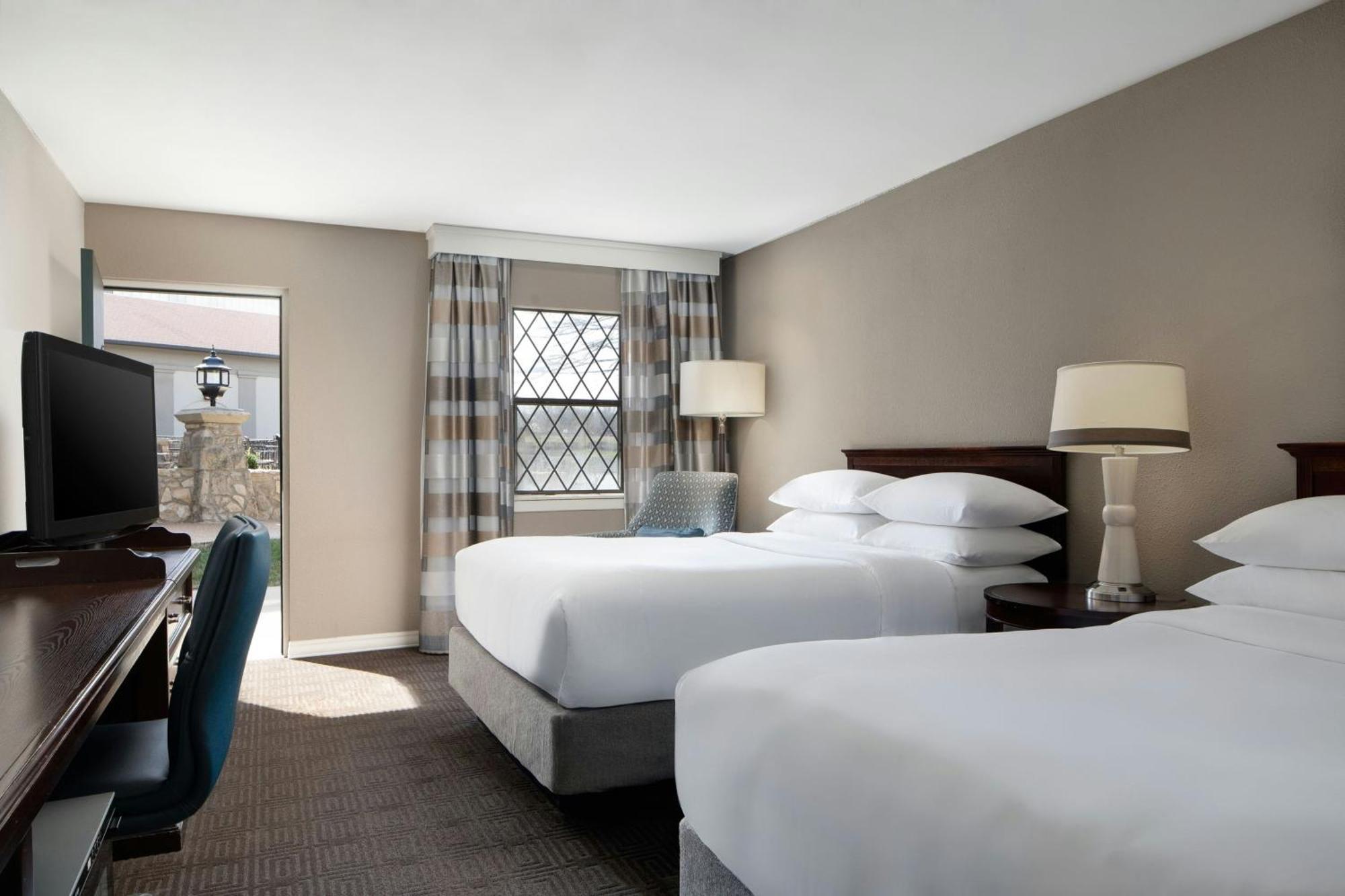 Sheraton Westport Lakeside Chalet Мериленд Хайтс Екстериор снимка