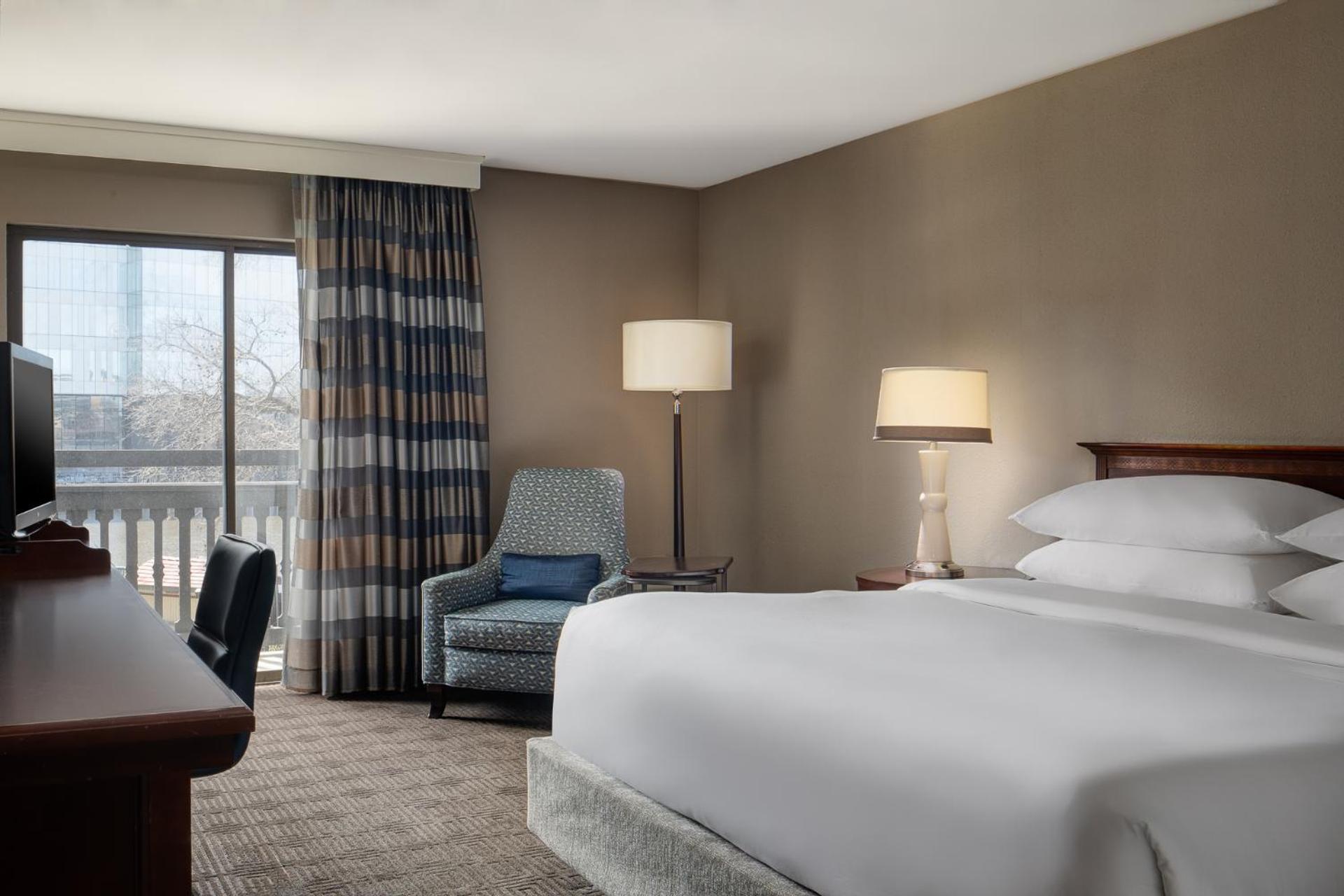 Sheraton Westport Lakeside Chalet Мериленд Хайтс Екстериор снимка